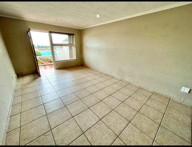 2 BEDROOM TOWNHOUSE FOR SALE IN RANGEVIEW